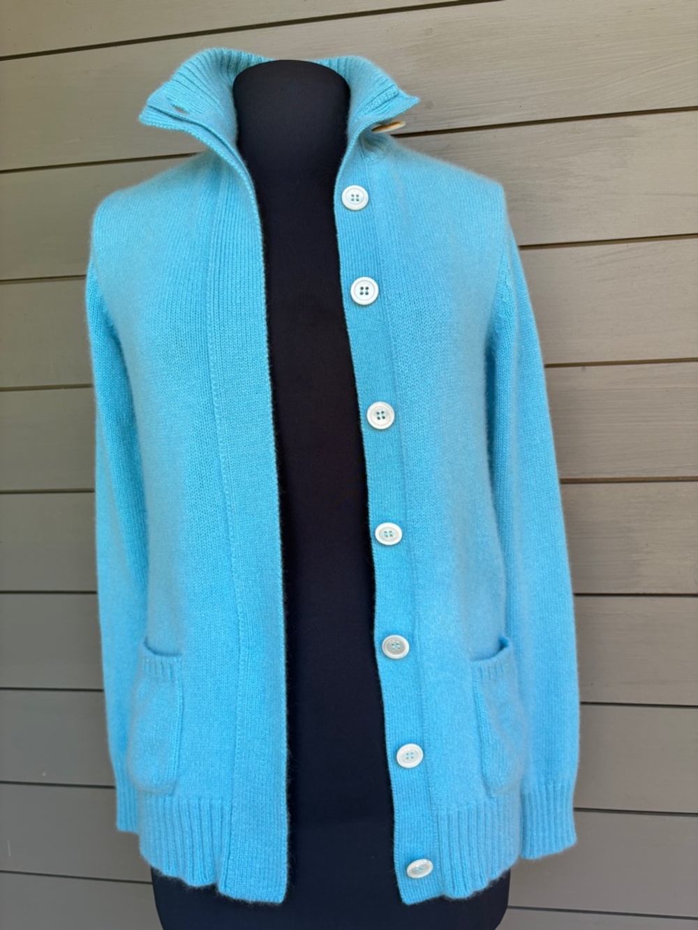 MALO 100% Cashmere Cardigan